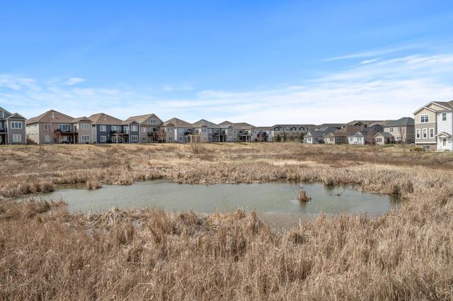 799 Roselyn Drive, Victoria, MN 55386