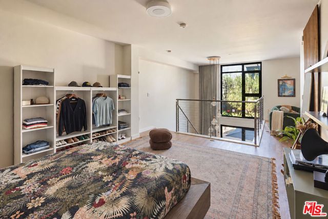 13045 Pacific 117, Los Angeles, CA 90094