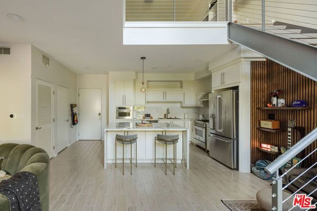 13045 Pacific 117, Los Angeles, CA 90094