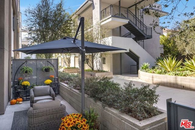 13045 Pacific 117, Los Angeles, CA 90094