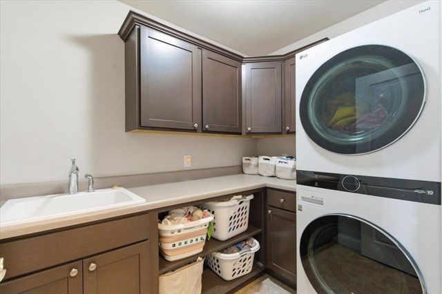 3403 Whistling Wind Way, Sun Prairie, WI 53590