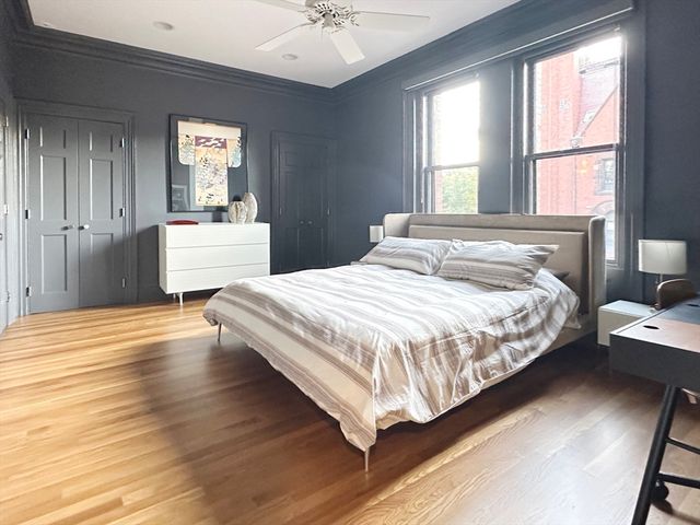 17 Gloucester St 5, Boston, MA 02115