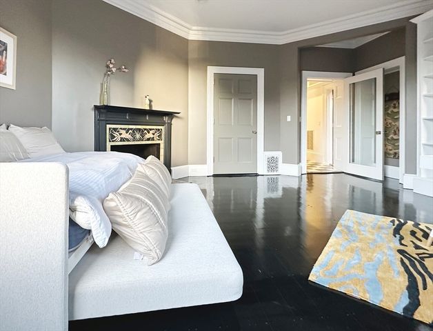 17 Gloucester St 5, Boston, MA 02115