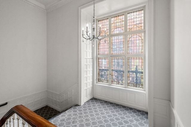 17 Gloucester St 5, Boston, MA 02115