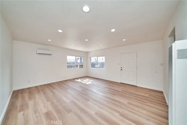 1103 S Hobart Boulevard, Los Angeles, CA 90006