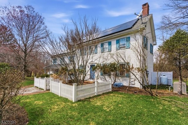 15 Welisewitz Road, East Amwell Twp., NJ 08551