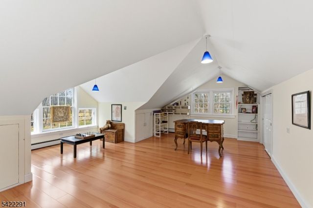 15 Welisewitz Road, East Amwell Twp., NJ 08551