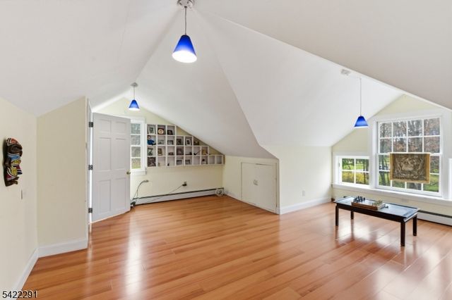 15 Welisewitz Road, East Amwell Twp., NJ 08551