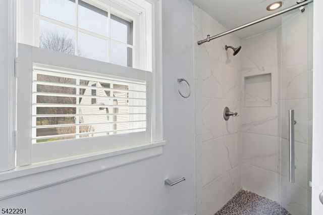 15 Welisewitz Road, East Amwell Twp., NJ 08551
