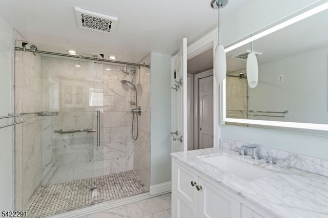 15 Welisewitz Road, East Amwell Twp., NJ 08551