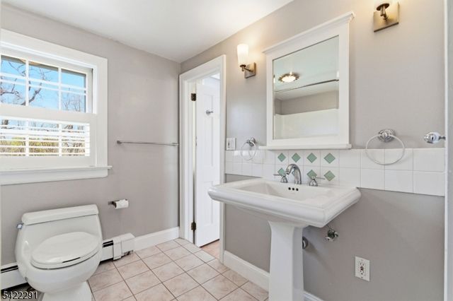 15 Welisewitz Road, East Amwell Twp., NJ 08551