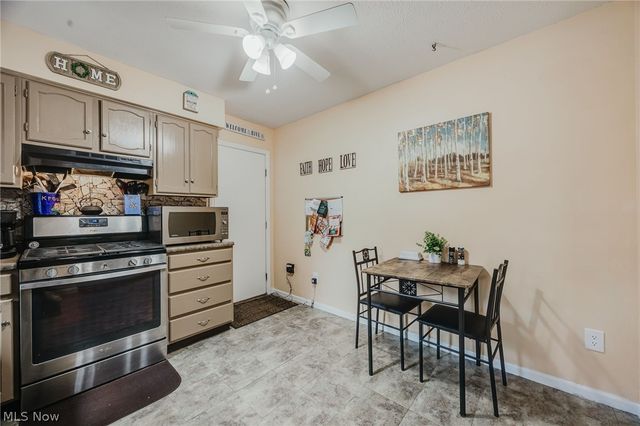 1004 Lancaster Drive, Medina, OH 44256