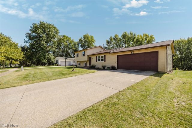 1004 Lancaster Drive, Medina, OH 44256