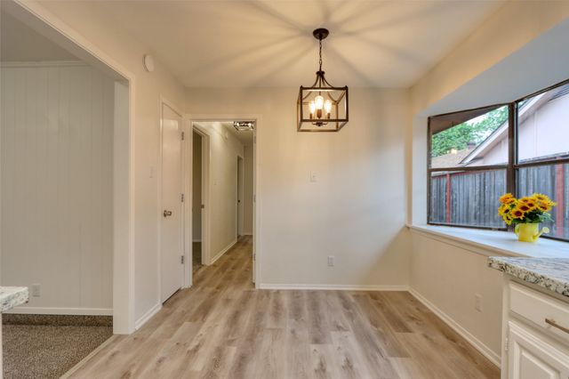 306 Larry Drive, Duncanville, TX 75137