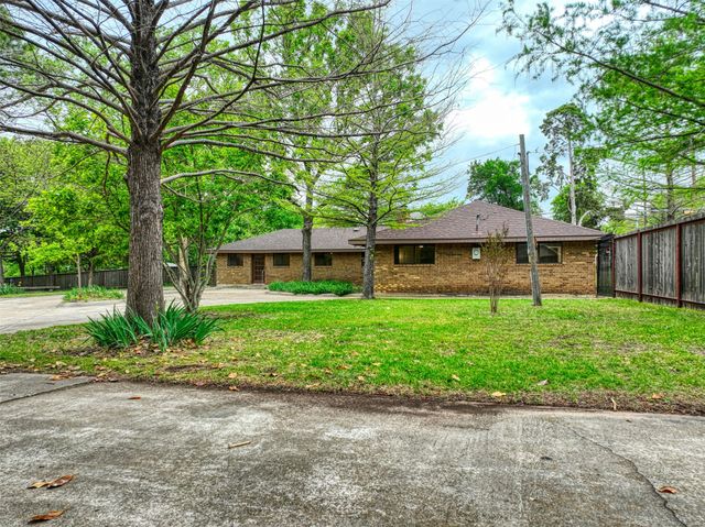 306 Larry Drive, Duncanville, TX 75137