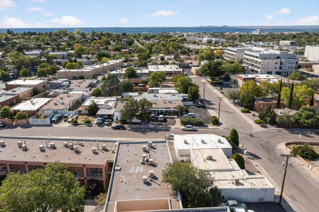 301 Graceland Drive SE, Albuquerque, NM 87108