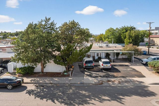 301 Graceland Drive SE, Albuquerque, NM 87108