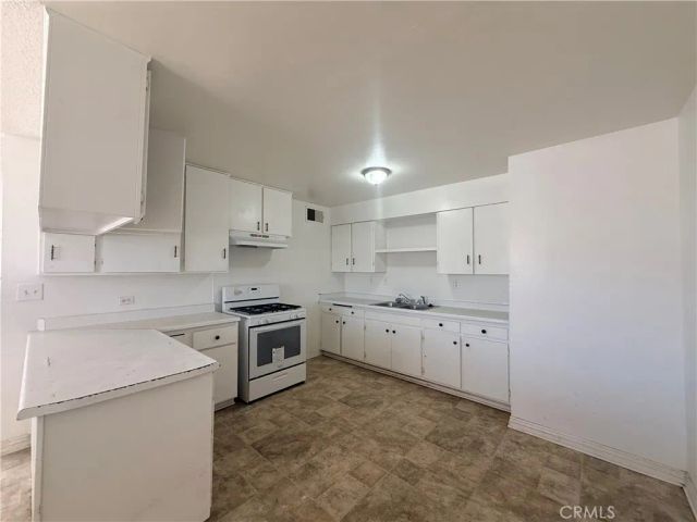 5893 Marine, 29 Palms, CA 92277