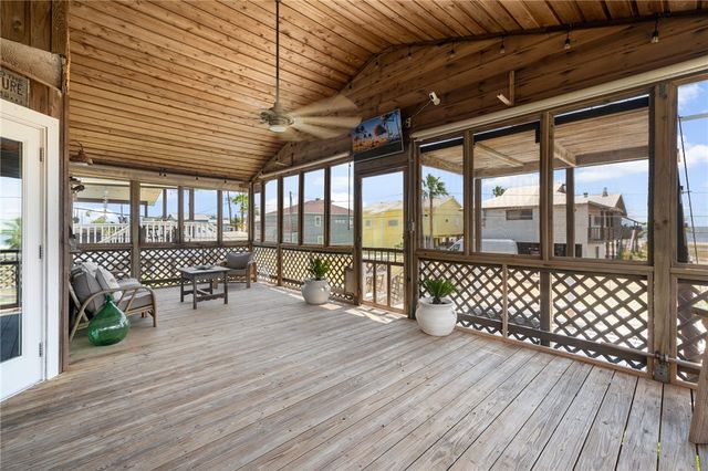 714 S. Sandpiper, Ingleside, TX 78362