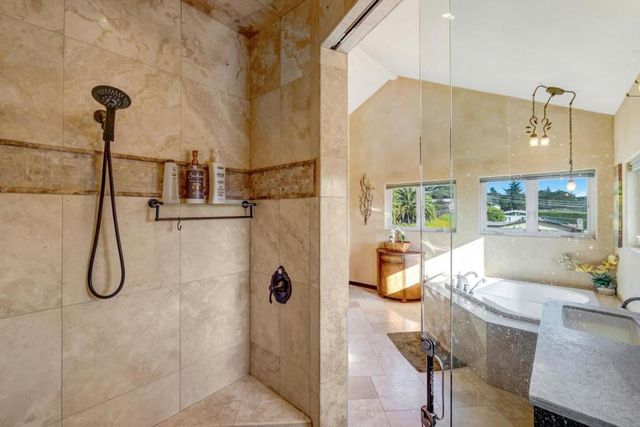 810 Altura Place, Del Rey Oaks, CA 93940