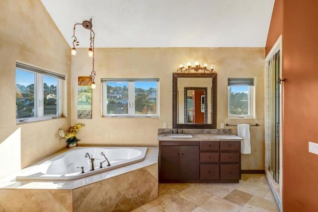 810 Altura Place, Del Rey Oaks, CA 93940