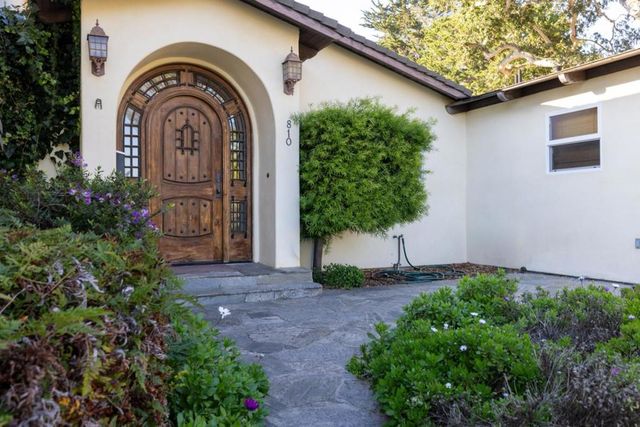 810 Altura Place, Del Rey Oaks, CA 93940