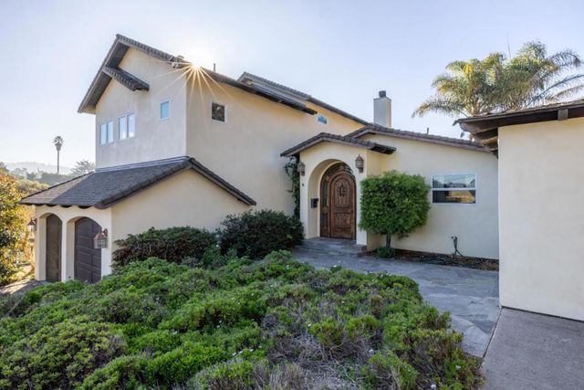 810 Altura Place, Del Rey Oaks, CA 93940