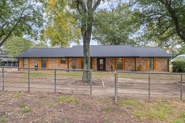 25046 Fm 857, Grand Saline, TX 75140
