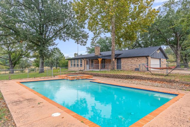 25046 Fm 857, Grand Saline, TX 75140