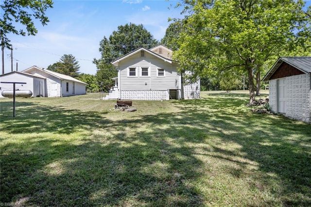 792 Academy Street, Franklinville, NC 27248