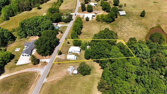 792 Academy Street, Franklinville, NC 27248