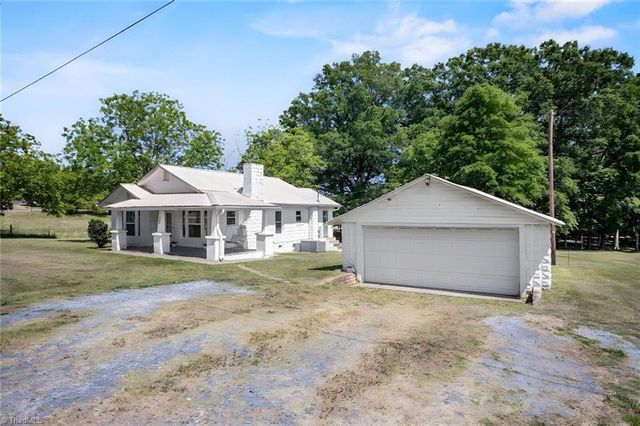 792 Academy Street, Franklinville, NC 27248