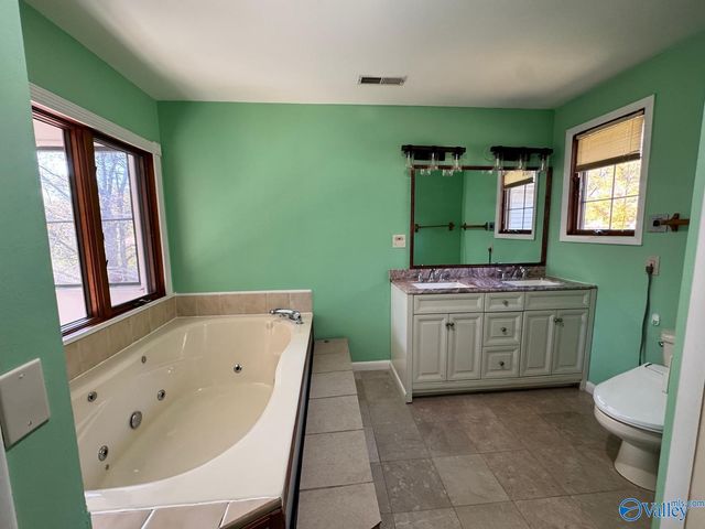 2700 Briarwood Drive SE, Huntsville, AL 35801