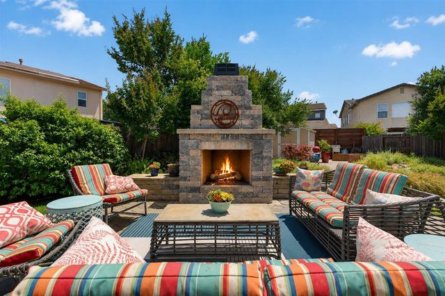 2700 Espana Ln, Modesto, CA 95355