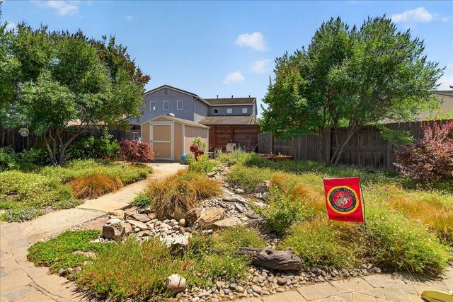 2700 Espana Ln, Modesto, CA 95355