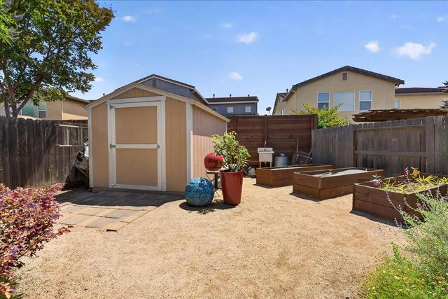 2700 Espana Ln, Modesto, CA 95355
