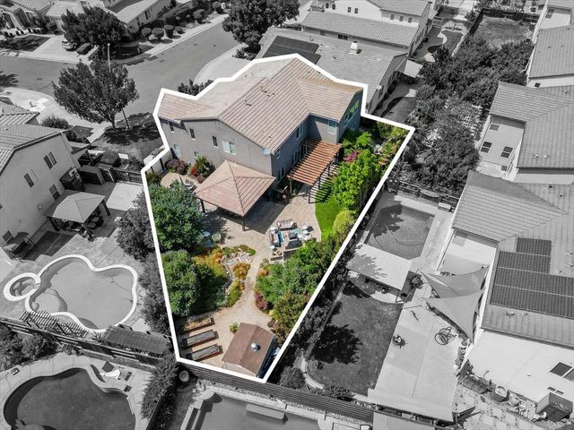 2700 Espana Ln, Modesto, CA 95355