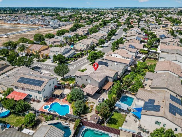 2700 Espana Ln, Modesto, CA 95355