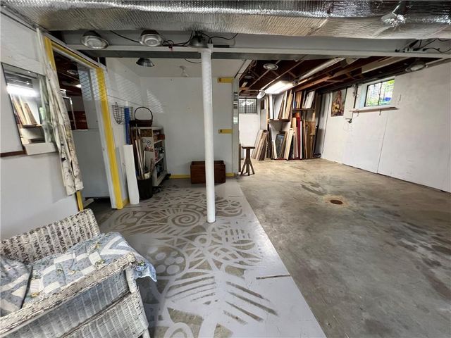617 Brush Creek Boulevard, Kansas City, MO 64110