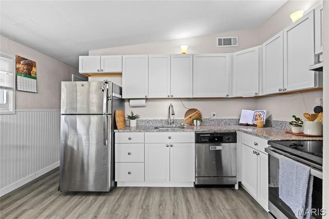 8418 Midwood Avenue, Berkeley, MO 63134