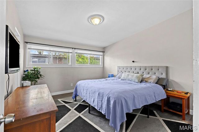 8418 Midwood Avenue, Berkeley, MO 63134