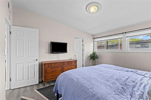 8418 Midwood Avenue, Berkeley, MO 63134