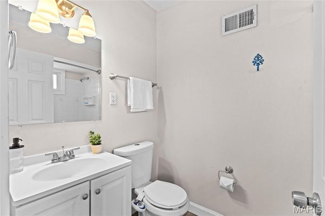 8418 Midwood Avenue, Berkeley, MO 63134