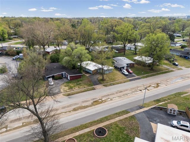 8418 Midwood Avenue, Berkeley, MO 63134