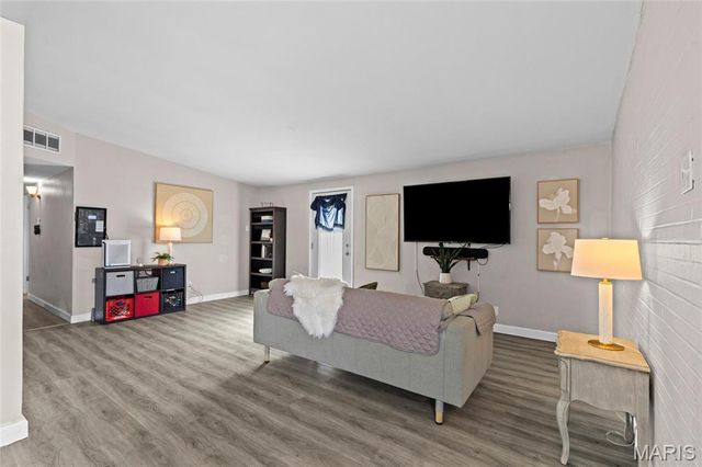 8418 Midwood Avenue, Berkeley, MO 63134