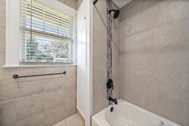 103 N Wilson Street, Independence, MO 64050
