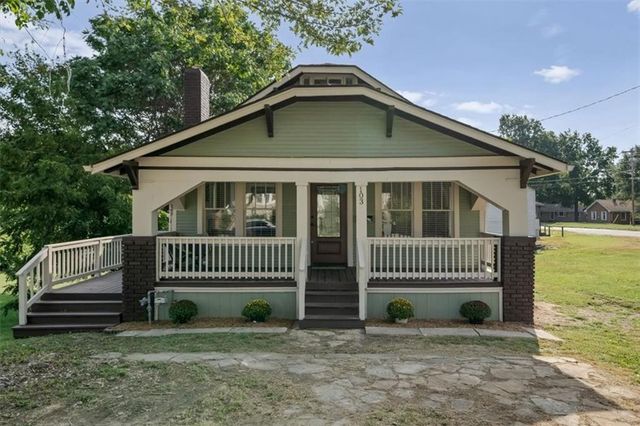 103 N Wilson Street, Independence, MO 64050