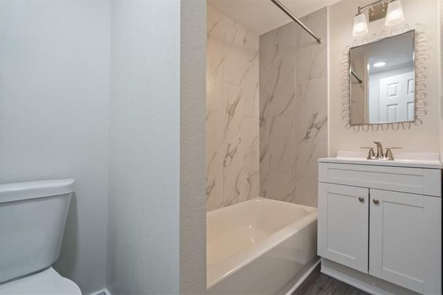 103 N Wilson Street, Independence, MO 64050