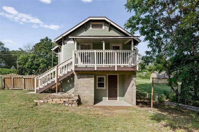 103 N Wilson Street, Independence, MO 64050