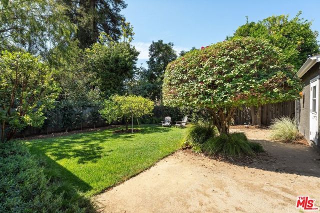 93 S Daisy Avenue, Pasadena, CA 91107